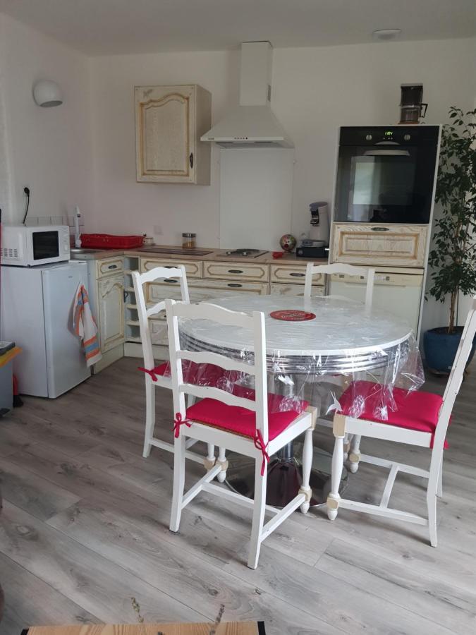 Maison ,1 Chambre, Une Petite Piece , Un Salon, 5 Couchages Vila Cheviré-le-Rouge Exterior foto